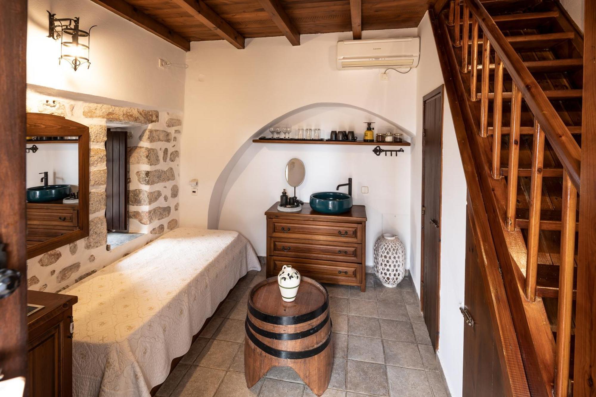 Arapakis Historic Castle Aparthotel Pírgos Dhiroú Kültér fotó
