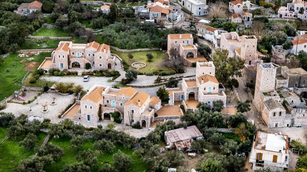 Arapakis Historic Castle Aparthotel Pírgos Dhiroú Kültér fotó