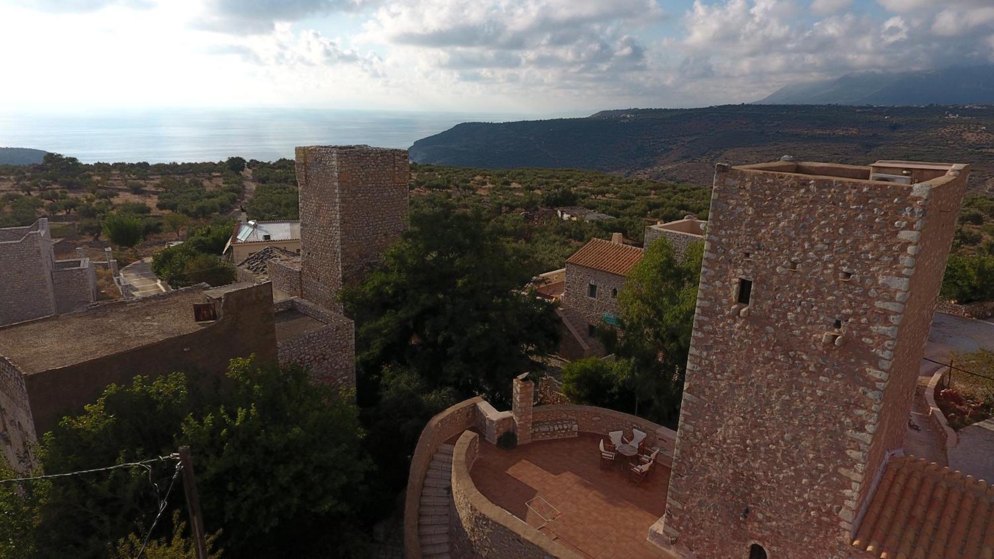 Arapakis Historic Castle Aparthotel Pírgos Dhiroú Kültér fotó