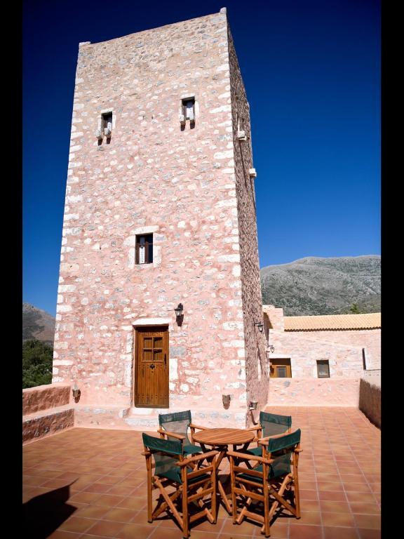 Arapakis Historic Castle Aparthotel Pírgos Dhiroú Kültér fotó