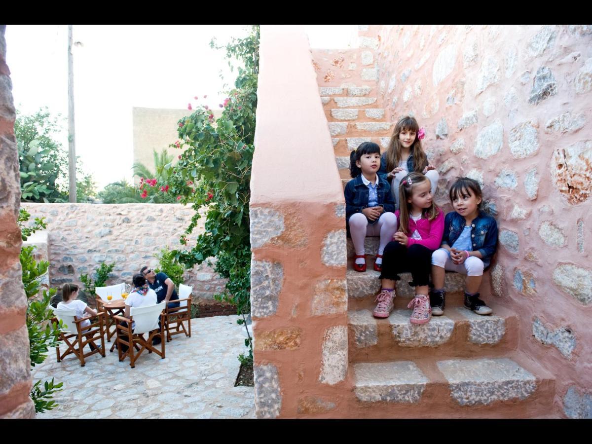 Arapakis Historic Castle Aparthotel Pírgos Dhiroú Szoba fotó